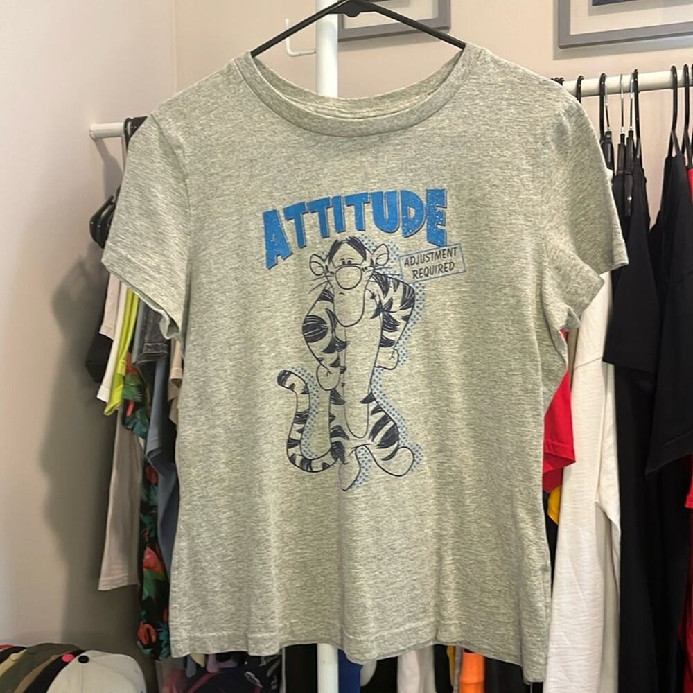 L - Disney Tiger - Attitude